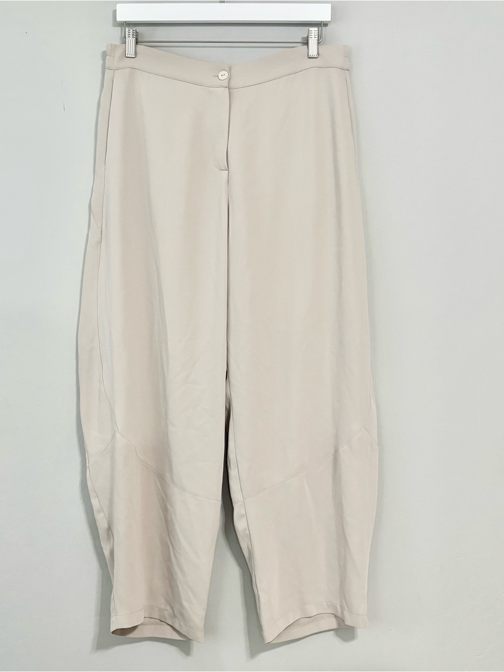 RUTI The Wide Ish Pants in Beige